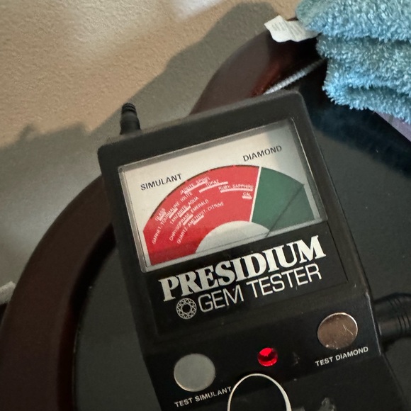 .5 of carat real natural diamond in 14K white gold size 7 - Picture 6 of 6